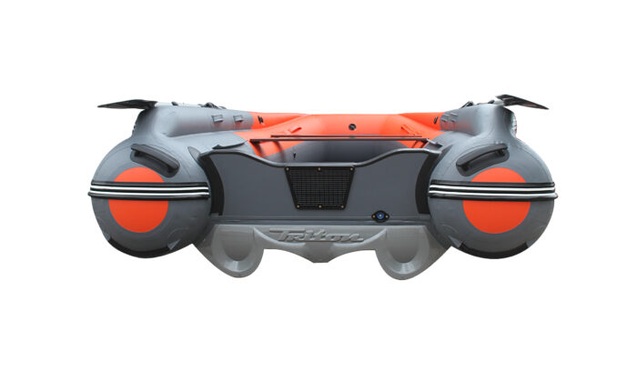 Лодка Reef Triton 425 Fi S-Max с интегрированным фальшбортом